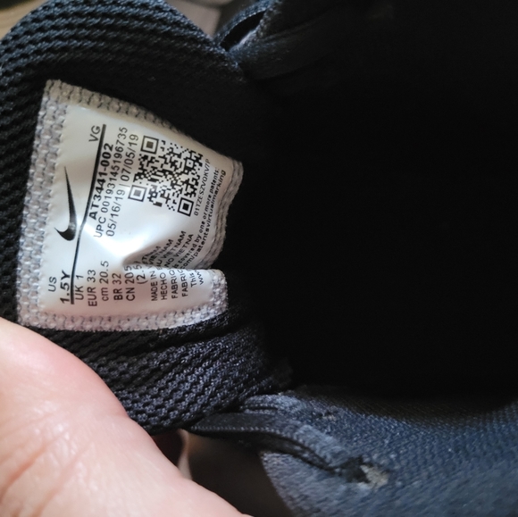 Cleats - Picture 2 of 4